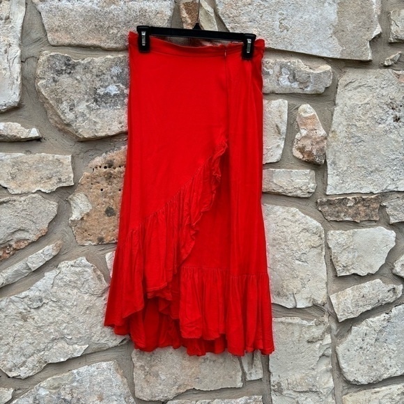 H&M Dresses & Skirts - H&M orange skirt size us 8